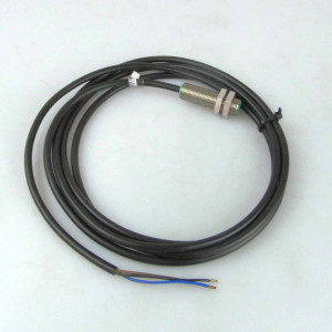 Pepperl+Fuchs Induktiver Sensor NJ2-12GM40-E2 86382 NOV