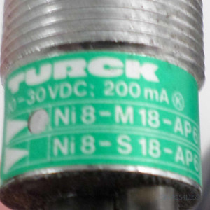 Turck Induktiver Sensor NI8-M18-AP6X NOV