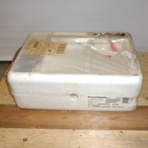 Danfoss Frequenzumrichter VLT5001PT5B20SBR3D0F00A00C0 OVP