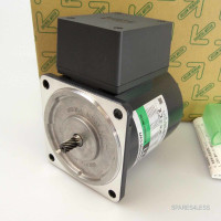 ORIENTAL MOTOR Reversible Motor 5RK40GN-CWT OVP