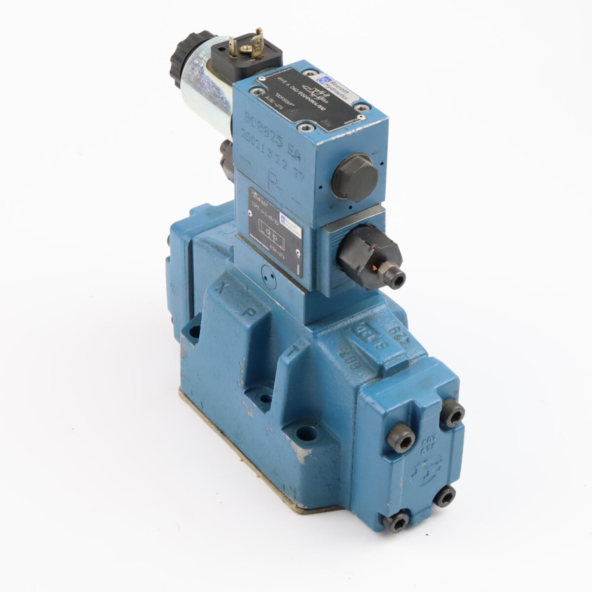 Rexroth Wegeventil 3WEH 16 A7-71/6EG24N9S2K4/B10D3 / 4WE 6 D