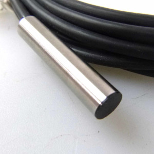 Balluff induktiver Näherungsschalter BES 516-371-E4-C-PU NOV