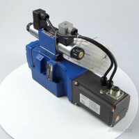 Rexroth 4WRAP6W7-04-30/G24K4/V / 4WRKE16W6-200L-33 GEB