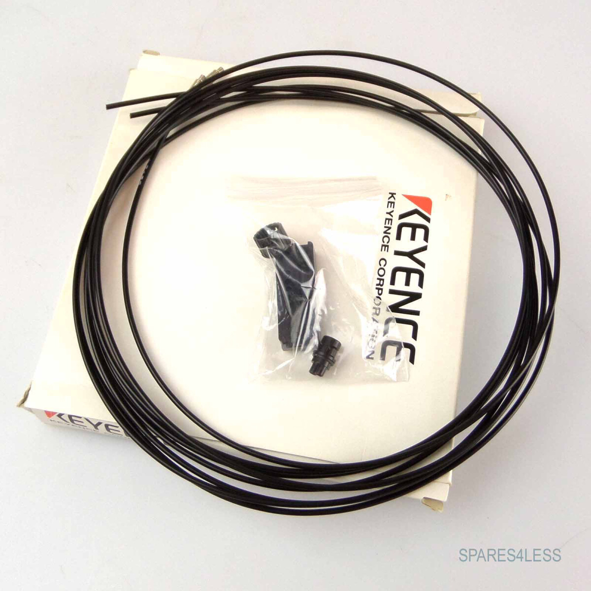 Keyence Transmittierendes Lichtleitergerät FU-86 #K2 OV