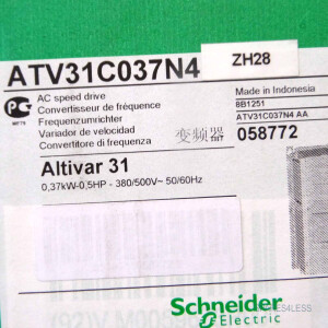 Schneider Frequenzumrichter Altivar 31 ATV31C037N4ZH28 058772 OVP