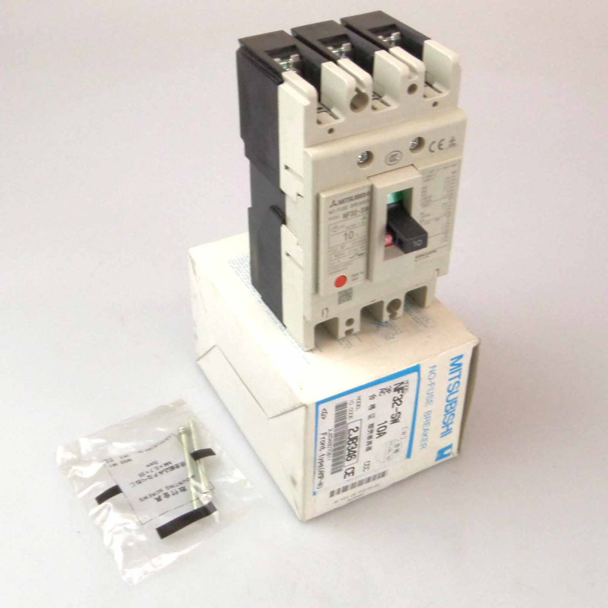 Mitsubishi Leistungsschalter NF32-SW 3P 10A #K2 OVP
