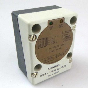Siemens BERO Induktiver Näherungsschalter 3RG4042-6CC00 GEB