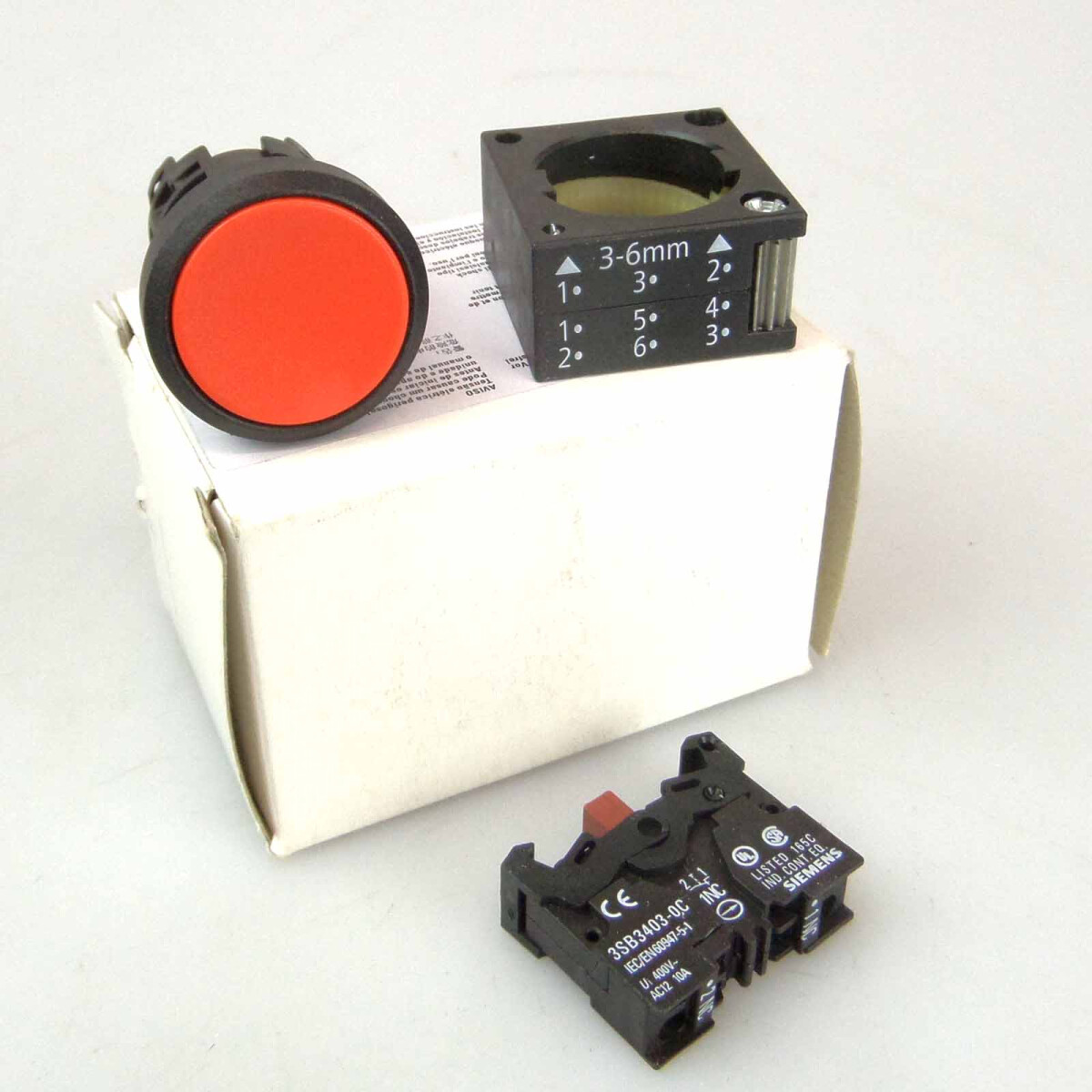 Siemens Drucktaster 3SB3 203-0AA21-0CC0 OVP