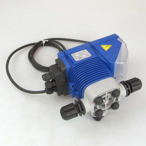 Seko Tekna Magnet-Dosierpumpe DPZ 602 DPZ602ASC1000 5-8 l/h 1-8 bar OVP