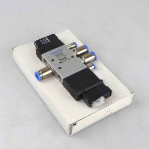 Festo Magnetventil CPE14-M1BH-5/3ES-QS-8 196902 OVP