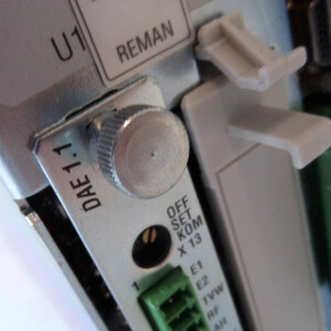 INDRAMAT Servo-Controller DDS03.1-W030-DA01-01-FW R911270212 #K2 REM