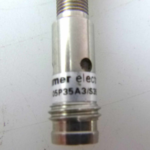Baumer electric Induktiver Näherungsschalter IFRM 05P35A3/S35L NOV
