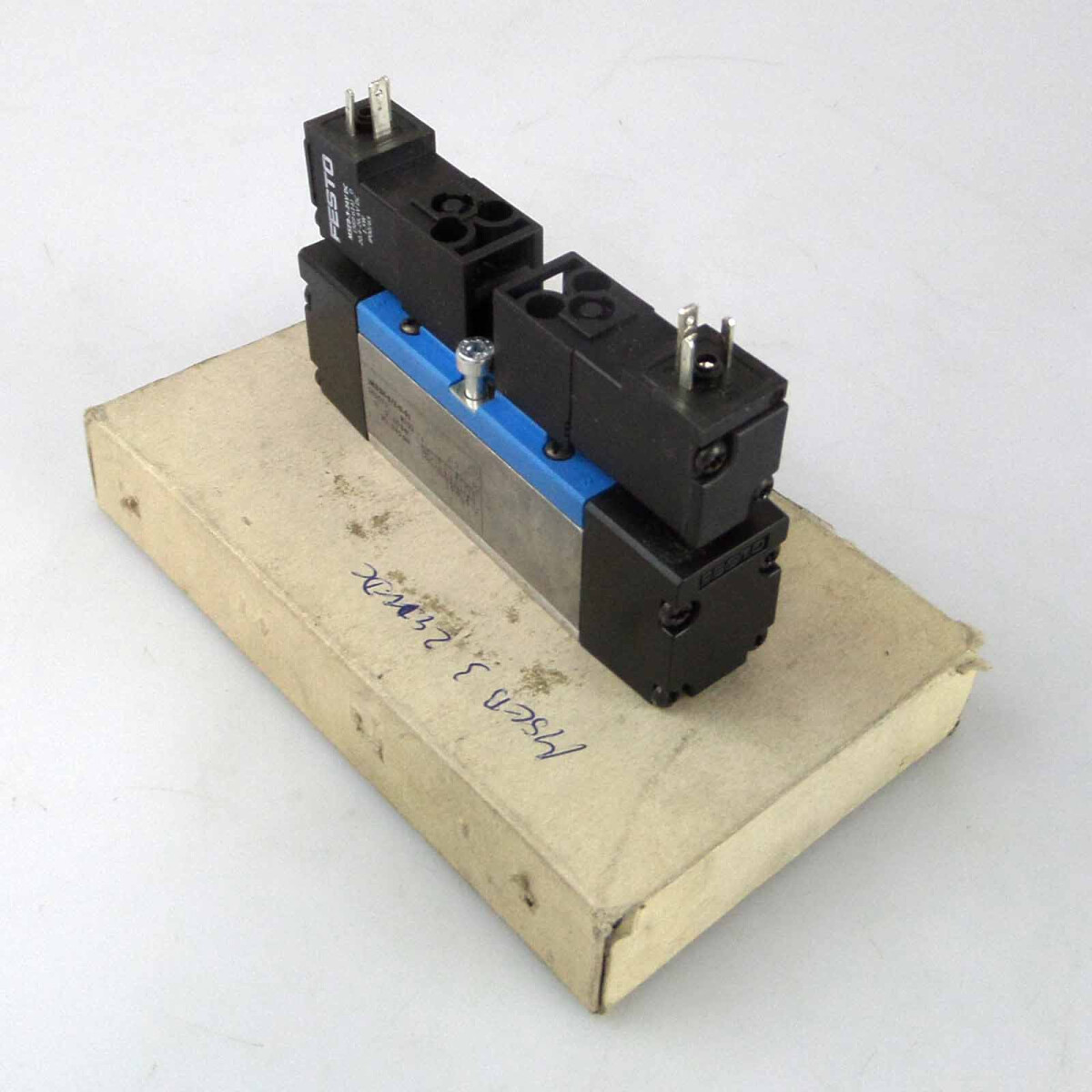 Festo Magnetventil JMN2H-5/2-D-01 161071 OVP
