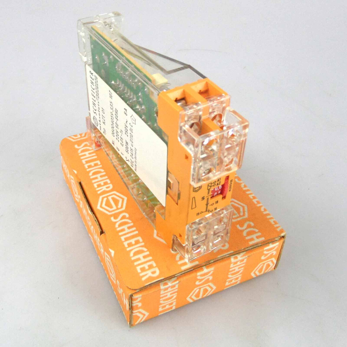 SCHLEICHER Zeitrelais KZT01 06004059-335  t=0,05-1s OVP