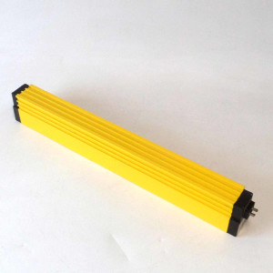 FIESSLER Lichtschranke IR-Empfänger LSUWNSR3-1 0,5-1m GEB