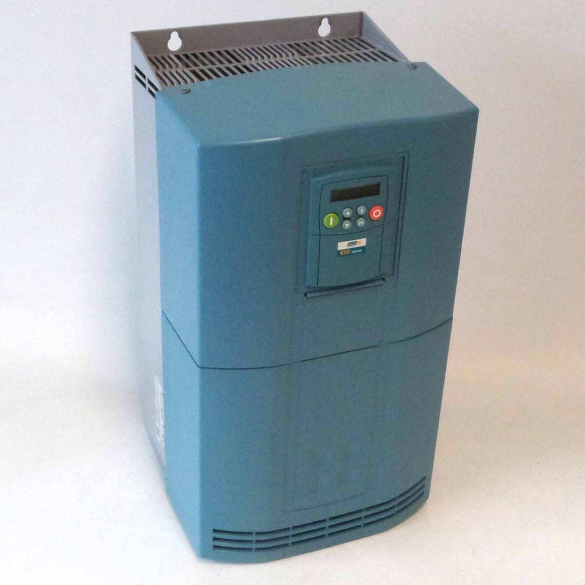 SSD Frequenzumrichter 650VD/0220/400/0011/UK/0/0/B0/0/0 GEB