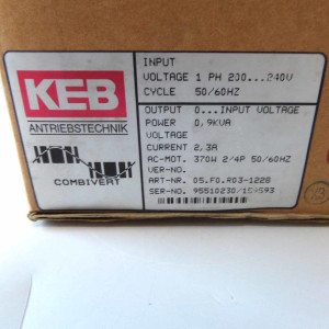 KEB Frequenzumrichter Combivert 05.F0.R03-1228 0,9kVA OVP
