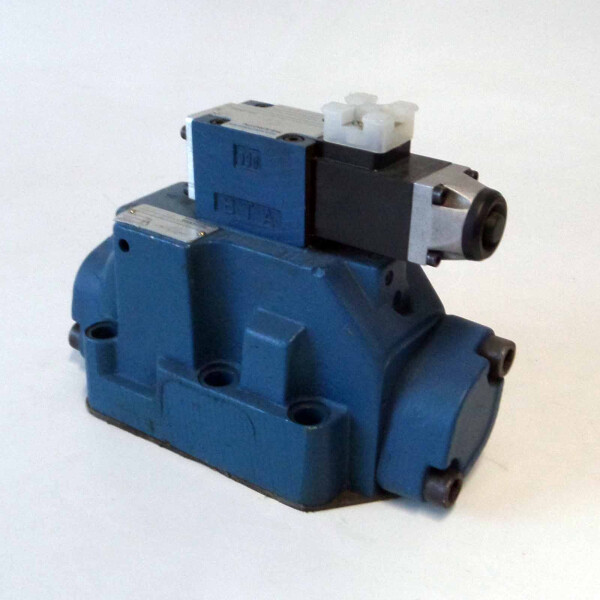MANNESMANN REXROTH Steuerblock 4WEH 22 HD72/6AG24NEZ4 GEB