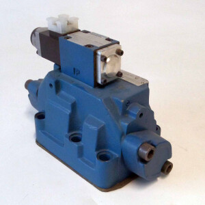 MANNESMANN REXROTH Steuerblock 4WEH 22 HD72/6AG24NEZ4 GEB