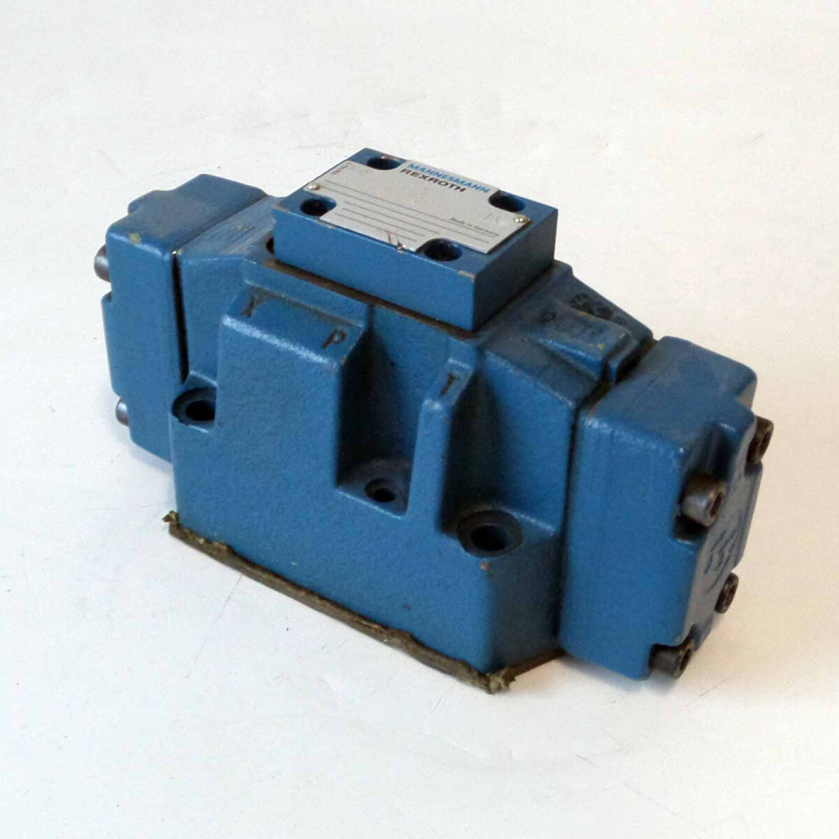 MANNESMANN REXROTH Steuerblock 4WH 16 HD61/ GEB