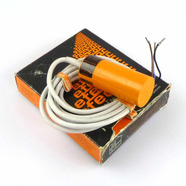 ifm efector Induktiver Sensor IB-3020-ANOG OVP