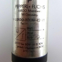 Pepperl+Fuchs Ultraschall Näherungsschalter UJ300-30GM-E2-V1 GEB