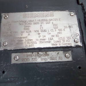 Siemens Gleichstrom-Servomotor 1HU3056-0AC01-Z Z=A31 + ROD320 REM