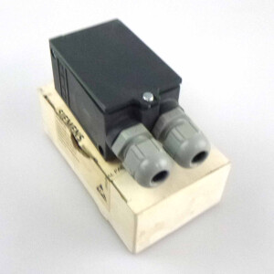 Simatic SINEC Busanschluss-Stecker 6ES5 762-1AA31 OVP