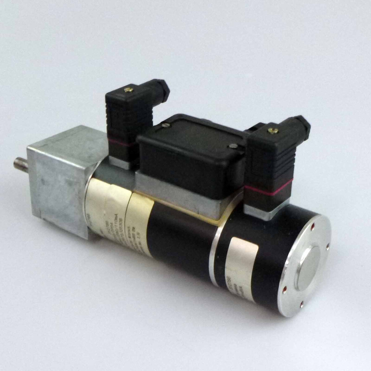 Neckar-Motoren Servomotor KD662Z00002310 + Getriebe M67 + Na