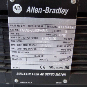Allen Bradley AC-Servomotor 1326AB-B520F-M2LS Series B GEB
