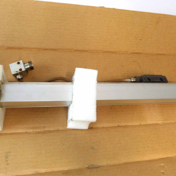 Heidenhain Längenmessgerät LS703 L=720mm A= 5,0 µm ID 261750-BF GEB