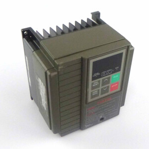 Fuji Electric Frequenzumrichter FVR0-4E9S-7EN 0,4kW NOV