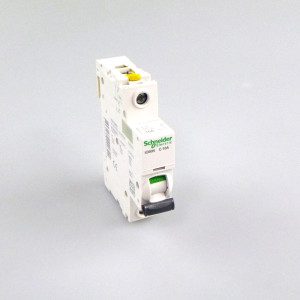 Schneider Electric Miniatur-Leitungsschalter A9F04110 iC60N C10A GEB