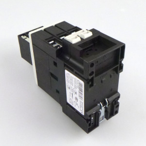 Siemens Schütz 3RT1034-1AP04 230V/50Hz NOV