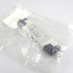 Festo Magnetventil VUVG-L14-B52-T-G18-1R8L 574230 OVP