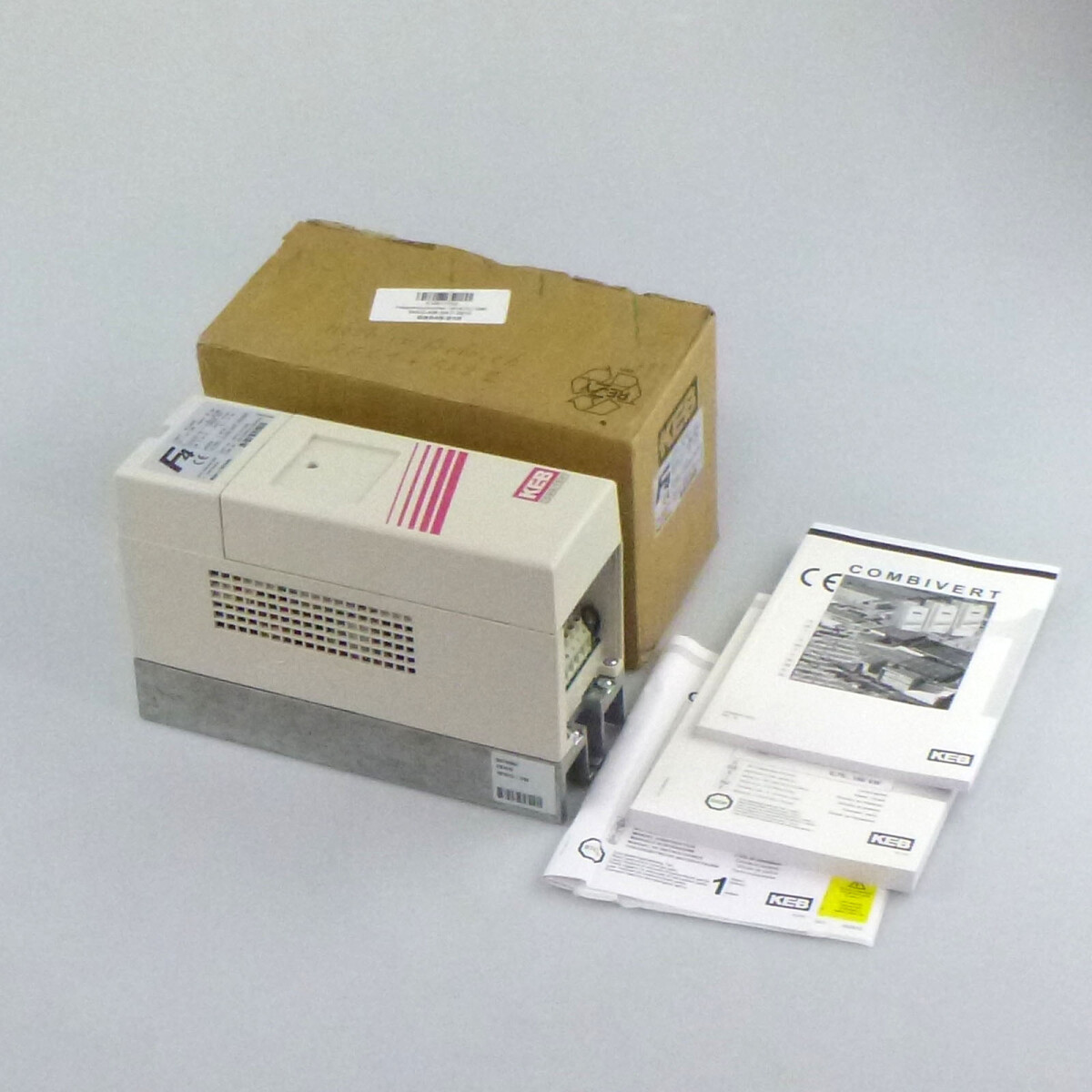 KEB Frequenzumrichter Combivert 10F4C1D-1280 2,2kW OVP