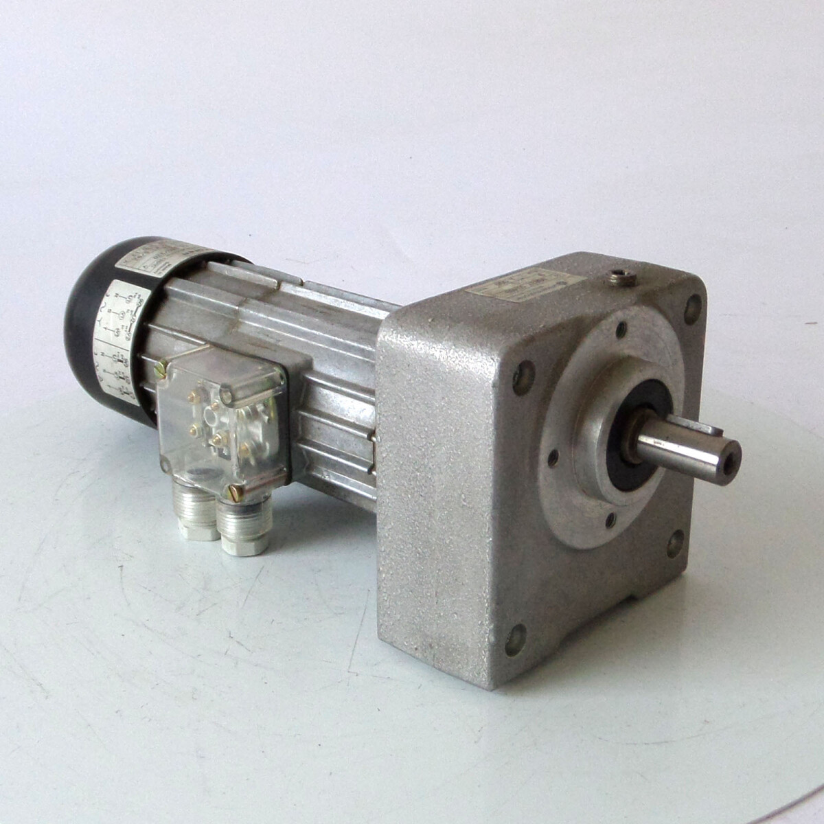 Dunkermotoren Getriebemotor DR62.0x80 + 8882701403 i=8:1 GEB