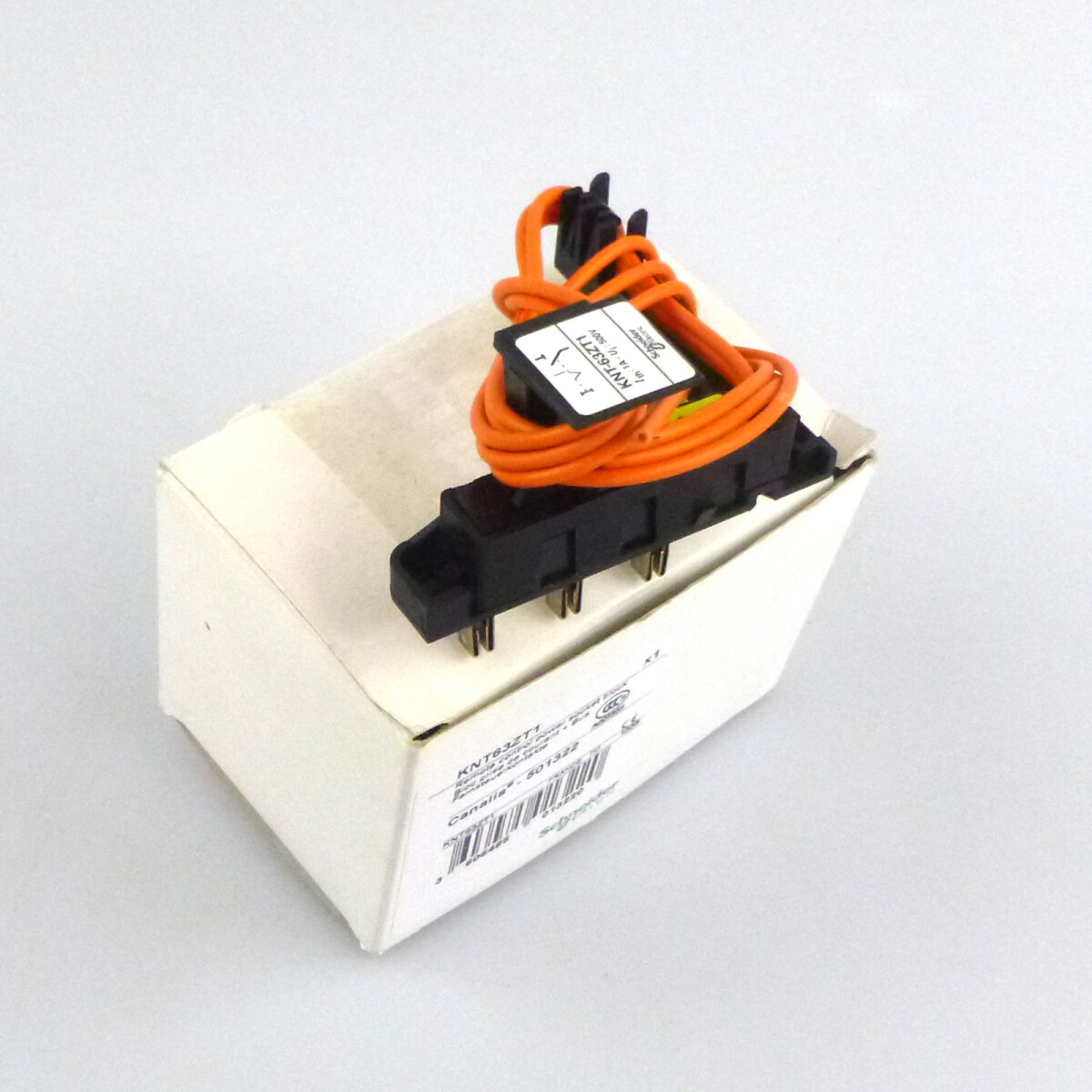 Schneider Electric Fernsteuerkontakt KNT63ZT1 501322 OVP