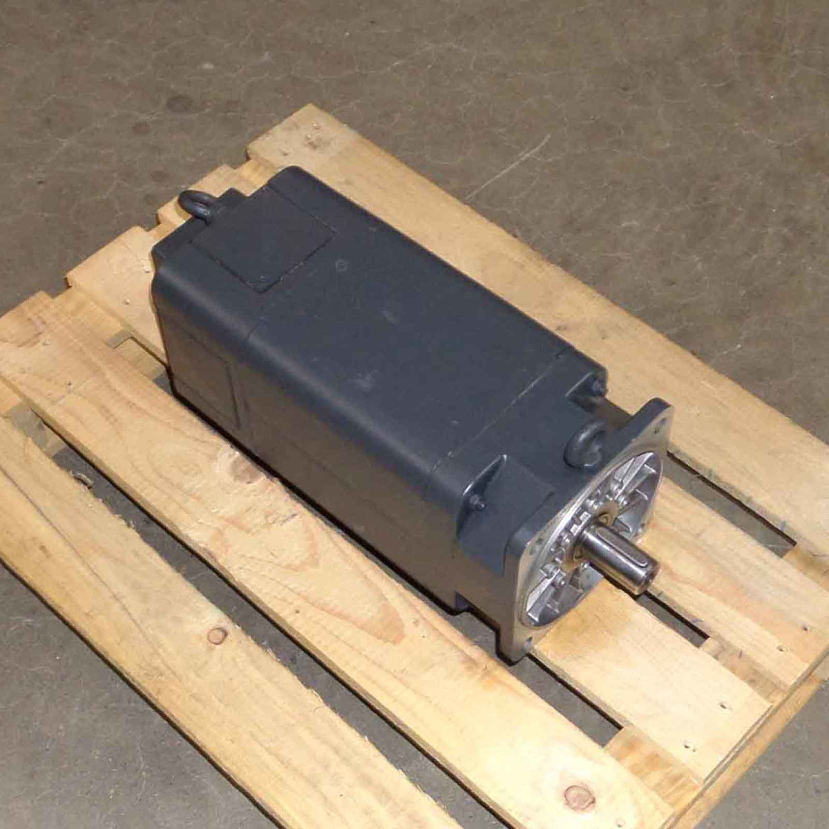 Siemens Gleichstrom-Servomotor 1HU3104-0AH01-Z Z=G45+K18 NOV