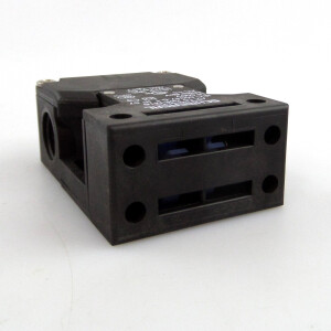 SCHMERSAL Sicherheitsschalter AZ 15 ZVRK-M16 101153619 NOV