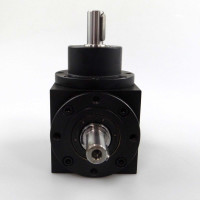 ATEK Kegelradgetriebe V 090 1:1 D0-9.9-700 GEB