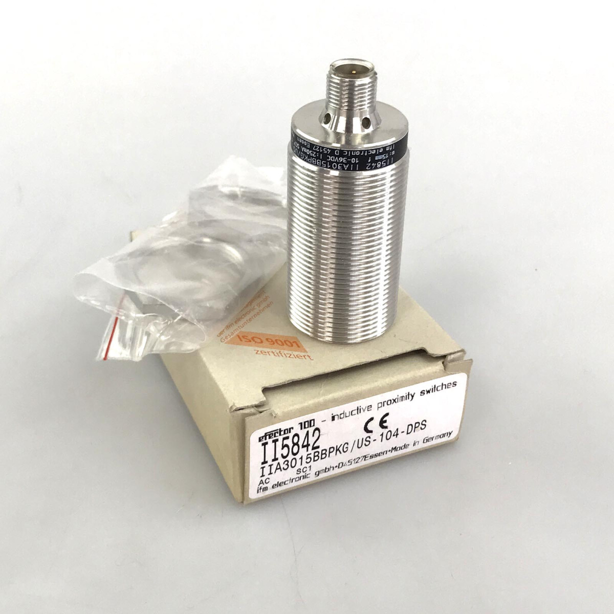 ifm electronic Induktiver Sensor II5842 IIA3015BBPKG/US-104-