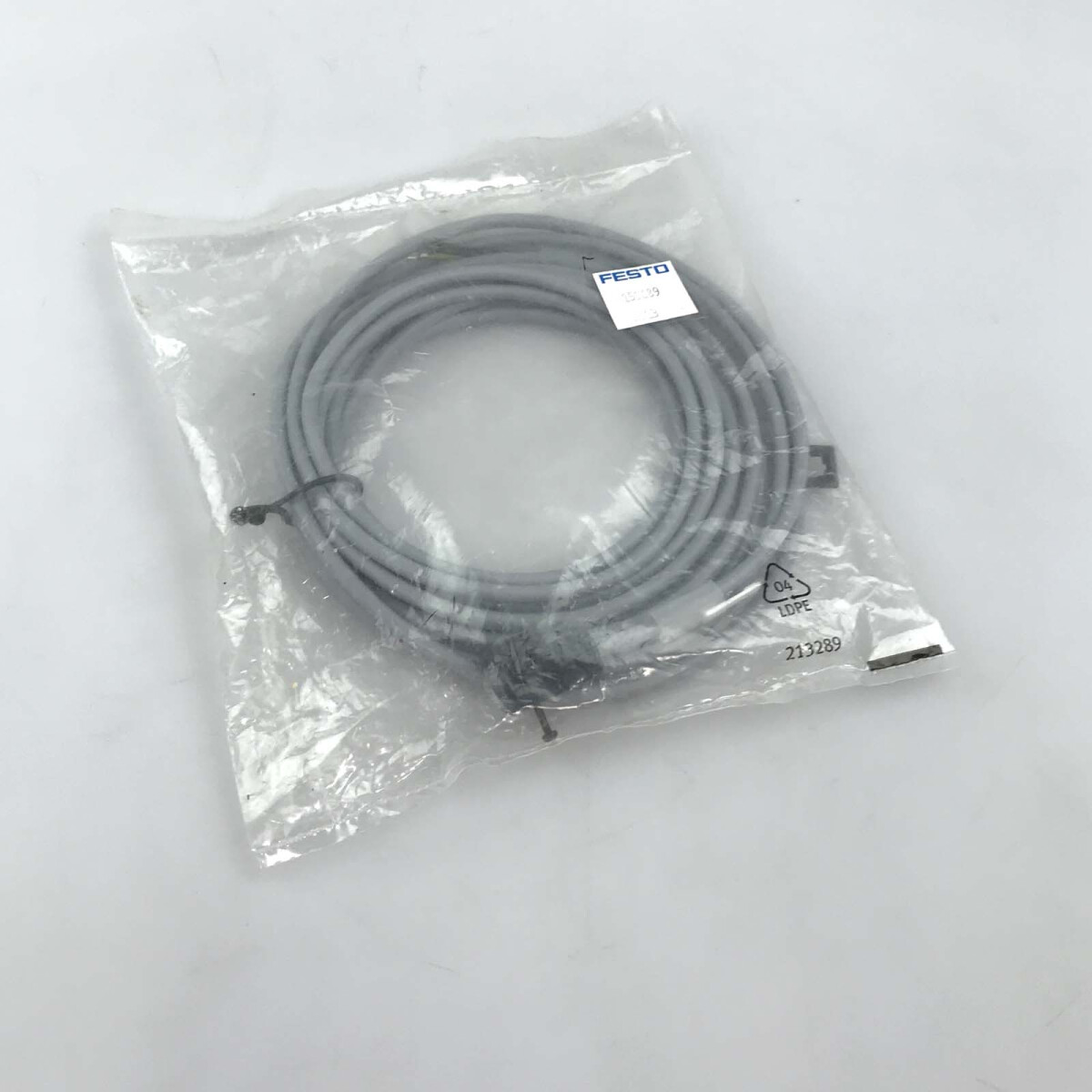 Festo Steckdosenleitung KMEB-1-24-5-LED 151689 OVP