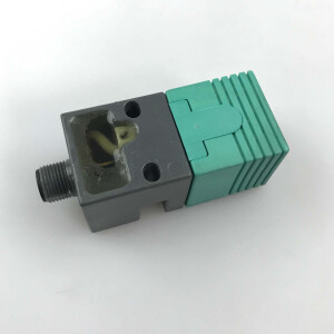 Pepperl+Fuchs Induktiver Sensor NJ15-M1-E2-V1 Y29034S GEB