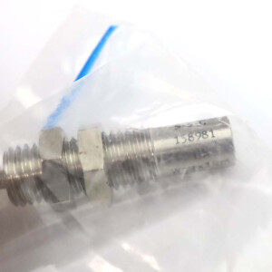 Festo Stoßdämpfer YSR-5-5-C 158981 OVP