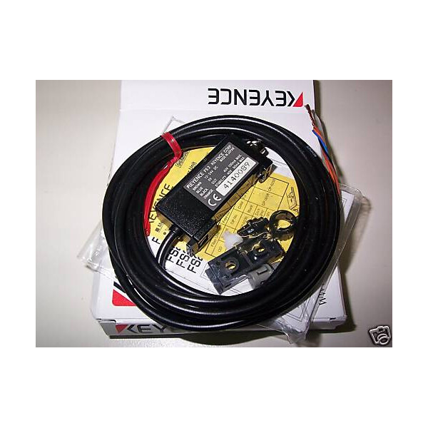 Keyence Lichtleiter Sensor FS2-60 OVP