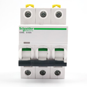 Schneider Electric Leitungsschutzschalter A9F93363 008392 iC60L NOV