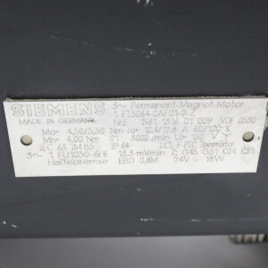 Siemens AC-VSA-Motor 1FT5064-0AF01-2-Z Z=G45+G51+K04+K31 + IGD26-900 GEB