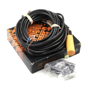 ifm efector induktiver Näherungsschalter IA-3010-APKG OVP