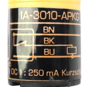 ifm efector induktiver Näherungsschalter IA-3010-APKG OVP